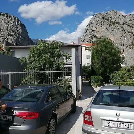 Appartamento Cetina A4+2 *